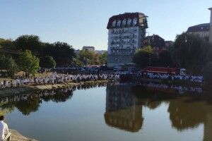 Хасиди в Умані провели обряд Ташліх – викидання гріхів у воду