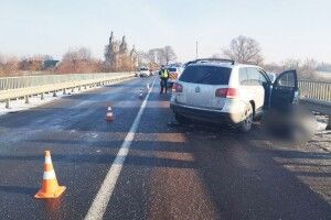 На Поліссі внаслідок ДТП на трасі загинула людина, - поліція (Фото)