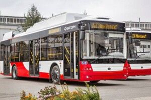 У Луцьку пофарбують та забрендують ще кілька тролейбусів