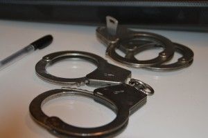У Клевані два рецидивісти глупої ночі вчинили грабіж