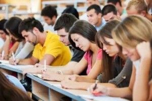Косять від армії? У Луцькому університеті кількість чоловіків-контрактників зросла на 442% 