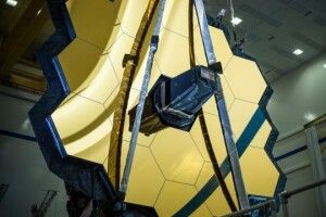 Як виглядає Всесвіт: НАСА представила перші знімки, зроблені супертелескопом «Джеймс Вебб»