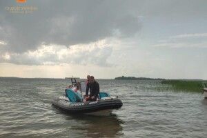 На волинському Світязі 3 жінки з дитиною кликали рятувальників на поміч