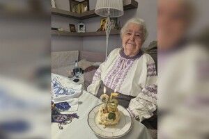 У 95 літ лучанка Ольга Ольхова розробляє вишиванки Перемоги