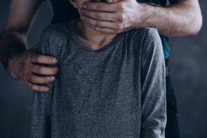 Платив дитині за мовчання: на Рівненщині засудили педофіла