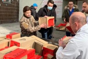 Київська лікарня швидкої допомоги отримала ліки та медзасоби від польських партнерів – Марина Порошенко