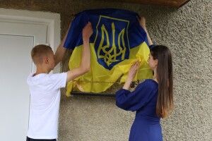 У громаді на Волині на фасаді рідної школи відкрили меморіальну дошку Герою Назару Матейчуку