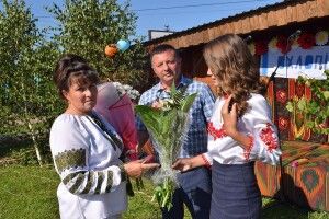 Волинcьку поштарку нагородили у День села 