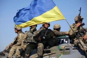 Порошенко похвалився рекордним військовим бюджетом України