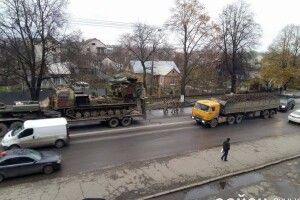 На Львівській військові обірвали тролейбусну лінію
