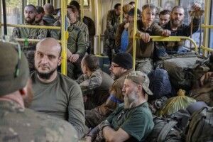 Це не буде за один раз – голова розвідки про обмін захисників Маріуполя