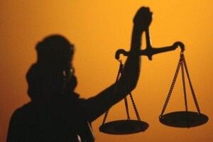 На Волині обрано запобіжний захід 48-річному чоловіку, який кілька разів вдарив друга ножем