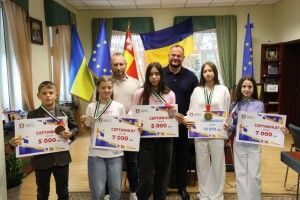 Луцьк пишається: міський голова відзначив юних спортсменів та їхні досягнення