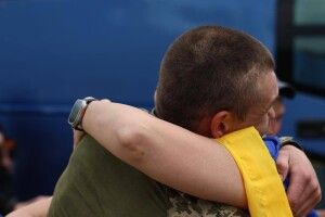 У Луцьку на Замковій площі зустрічатимуть звільненого з полону Захисника