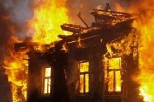 На Волині пожежник врятував з палаючого будинку 89-річну жінку