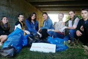 Ратнівські школярі прибрали берег річки Прип'ять