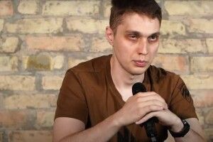 Встромляли голки в рани, катували водою, – захисник Маріуполя про полон і псевдолікування