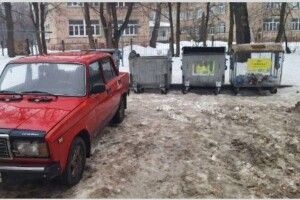 У Луцьку водії масово блокують доїзд до сміттєвих контейнерів (Фото)