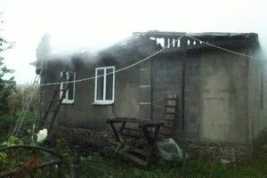 На Рівненщині під ранок горів будинок (Фото)