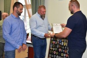 У Луцьку відзначили рятувальників, які врятували трьох дітей на Стиру