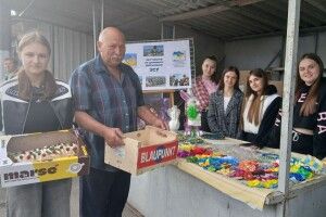На Волині студенти та викладачі коледжу вторгували за свою продукцію 14 055 гривень для ЗСУ (Фото)