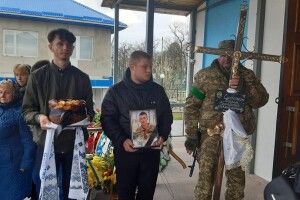 На Волині попрощалися із загиблим на війні молодим Захисником (Фото) 