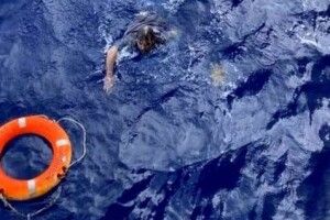 Тримався за уламок яхти: врятували моряка, який провів майже дві доби у відкритому морі 