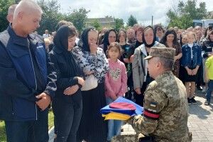 На Волині похоронили Героя, який віддав своє молоде життя за Україну майже два роки тому