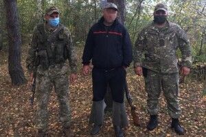Чоловік завалив лося у чорнобильській зоні (Фото)