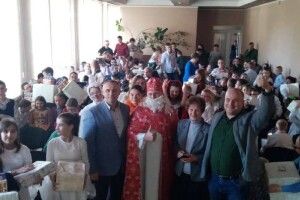 Студенти стали помічниками Святого Миколая 