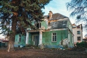 «Не можна просто залазити в бульдозер і викидати водія»: мер Луцька прокоментував знищення старовинного будинку