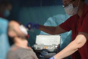 «Виведи – хай далі йде»: байдужі продавці вигнали з магазину побитого чоловіка