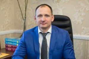 Татаров захищає Зеленського та Єрмака, як колись Захарченка і Януковича, - Шабунін