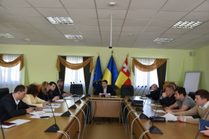 У Луцькій міській раді створили групу для виявлення причин неприємного запаху