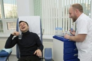 Зеленський каже, що з датою аналізів «стався казус». Усі так і повірили…