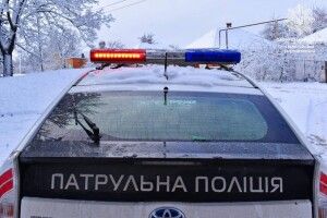 На Волині патрульні врятували жінку