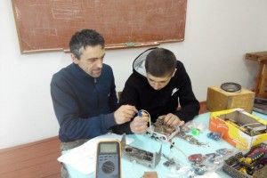 На Маневиччині учасник АТО готує винахідників