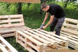 Молодих рожищан запрошують долучитися до створення вуличної відпочинкової зони