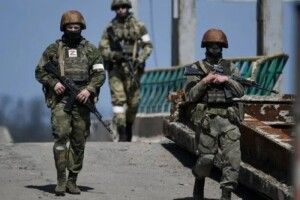«Їй щось влили до рота, а потім повісили»: у Херсонській області окупанти публічно стратили медсестру  