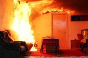 У палаючій кімнаті рівняни виявили тіло сина