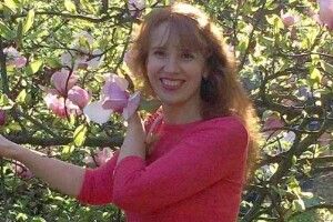 Львівська вчителька, яку облили брудом, відсудила компенсацію за неправдиві звинувачення у булінгу першокласників