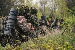 Британська розвідка про ситуацію в районі Бахмута: багнюка і ближні бої
