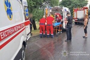 На Волині біля озера 7 людей знепритомніли після удару блискавки