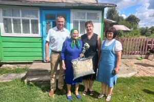 У селі на Волині привітали ветеранку праці із 90-річним ювілеєм