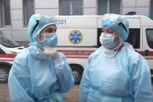 Депутати просять забезпечити виплати медикам доплат за роботу з хворими на covid-19 пацієнтами  