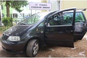 За продані роботи юних волинських художників бійцям 14 ОМБР передали автомобіль