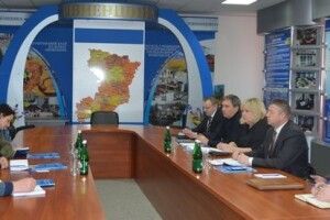 Представників ОБСЄ у Рівному цікавили свобода віросповідання та вивчення іноземних мов