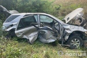 На Волині позашляховик злетів у кювет