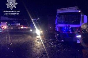 На Львівщині сталася масштабна автотроща