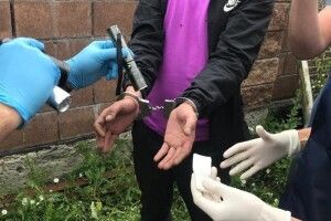 У Луцьку СБУ викрила поліцейського на збуті амфетаміну